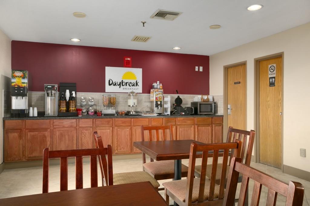 Days Inn By Wyndham Anderson In Ristorante foto