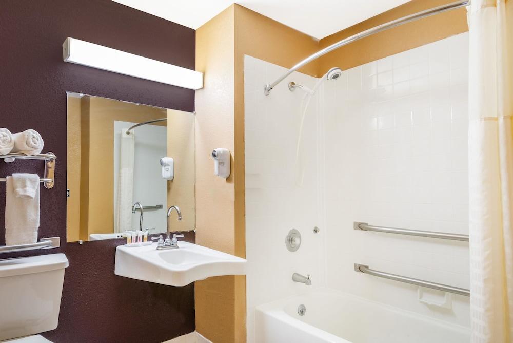 Days Inn By Wyndham Anderson In Esterno foto